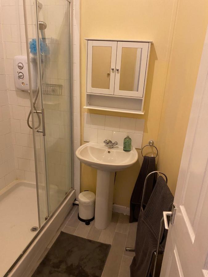 Whitchurch Shropshire Town Duplex Flat ภายนอก รูปภาพ