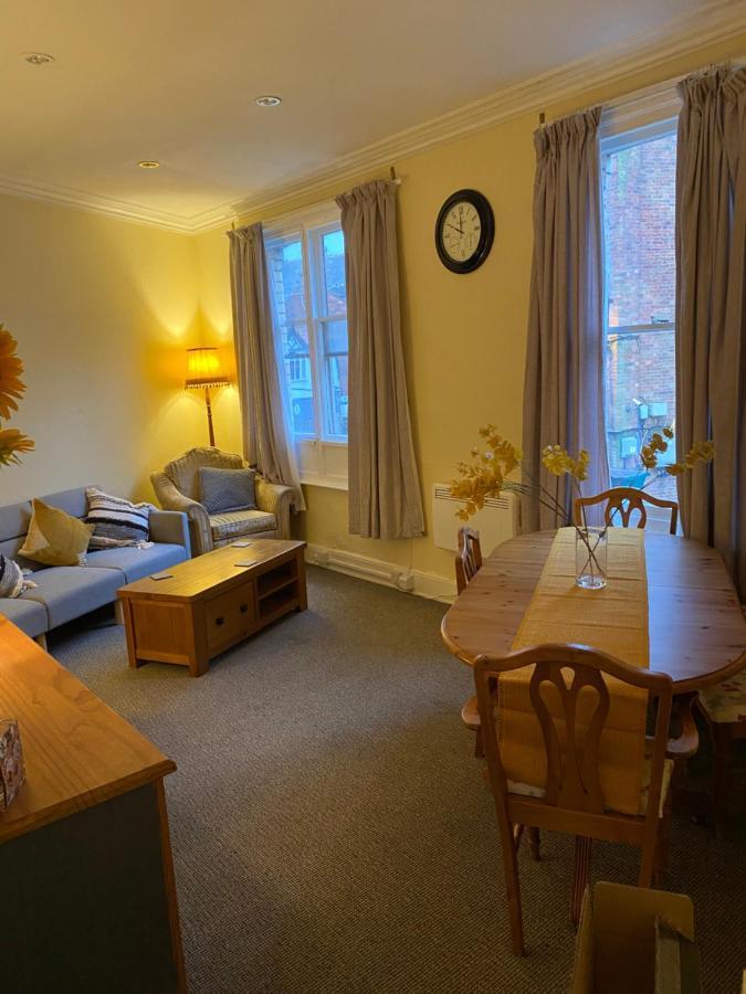 Whitchurch Shropshire Town Duplex Flat ภายนอก รูปภาพ